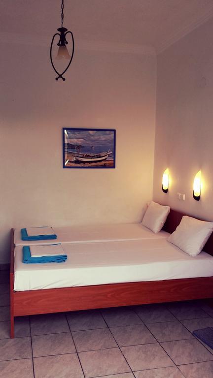 Rooms Ntontas Prínos Værelse billede